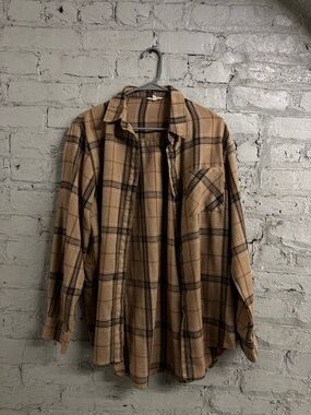 LA MIEL Tan and Black Plaid Shirt